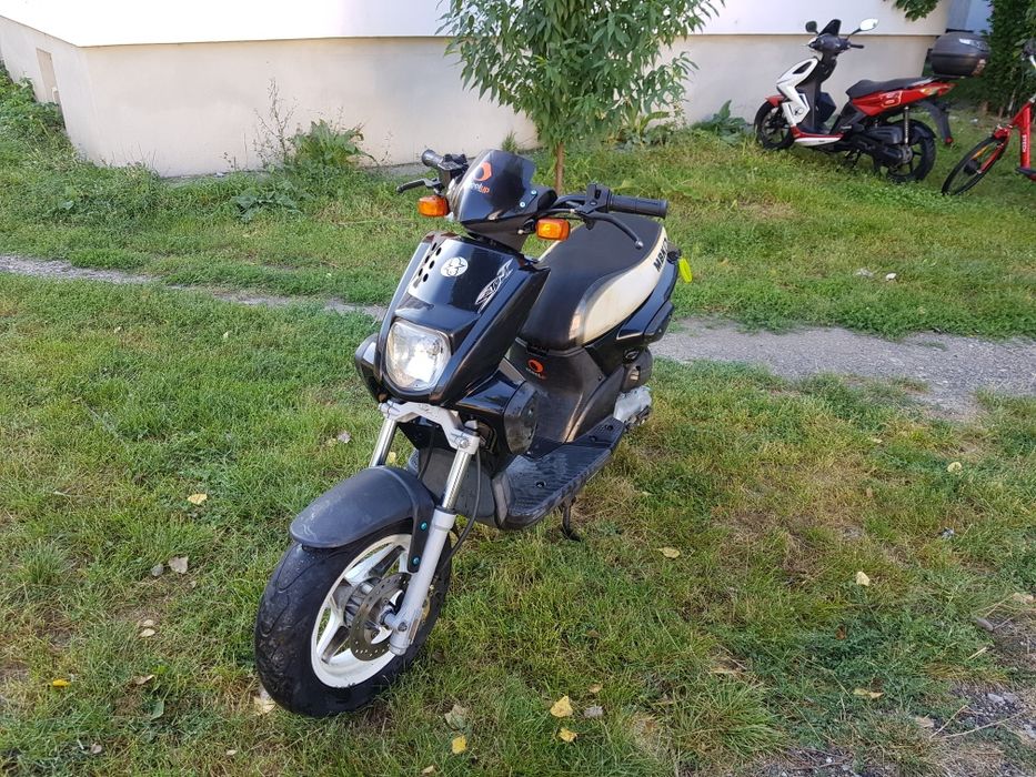 Vand scuter stare f buna, radiat din italia, bun de inmatriculat