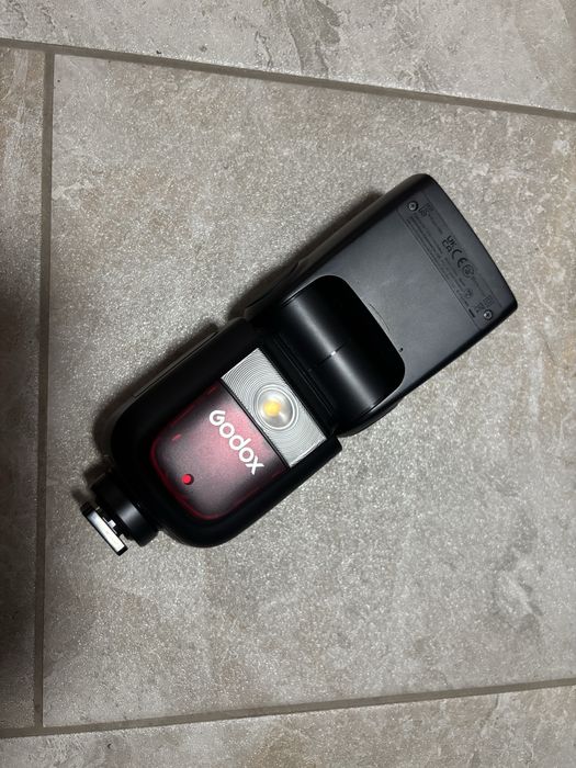 Blit Flash Godox V860iiiS pentru Sony