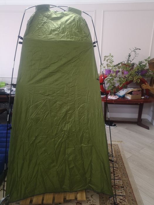 Продам  палатку для кемпинга, рыбалки и отдыха.