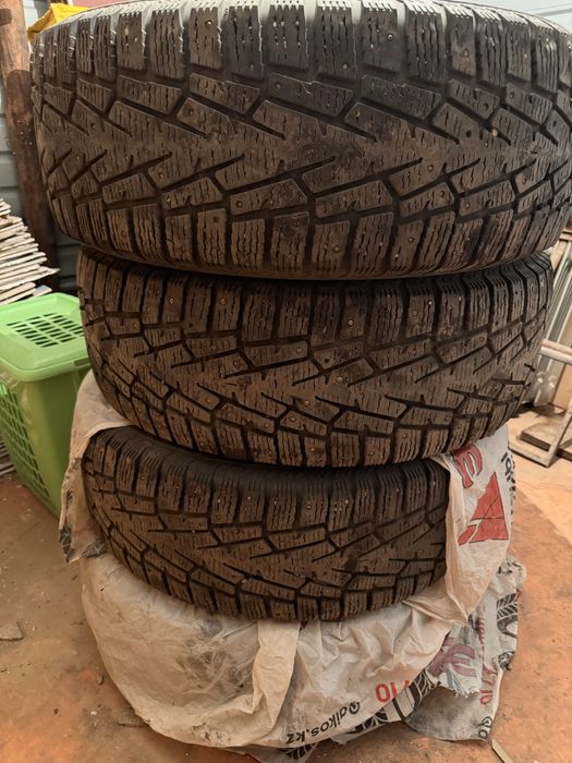 Зимние шины R17 265/65