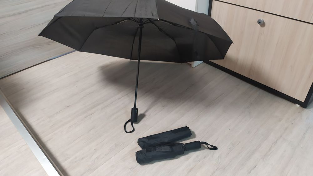 Чадър за слънце и дъжд