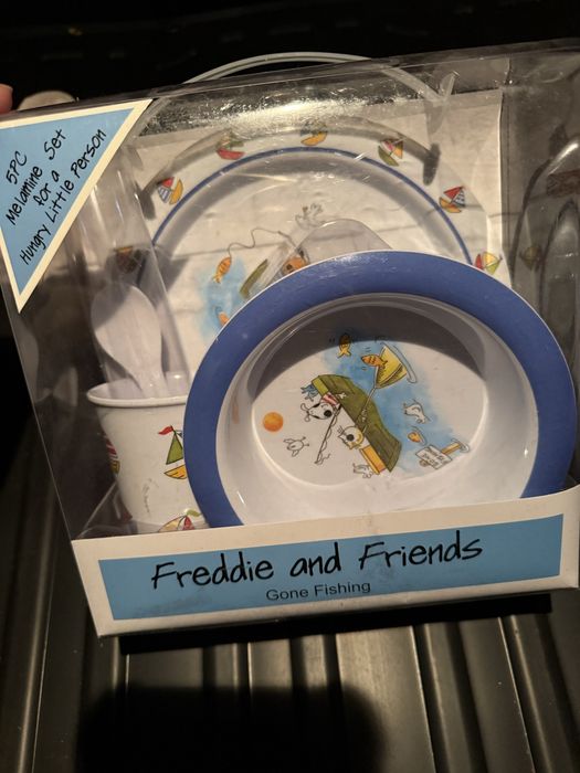 Детски прибори за хранене