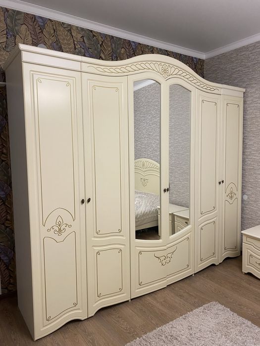 Спальный гарнитур