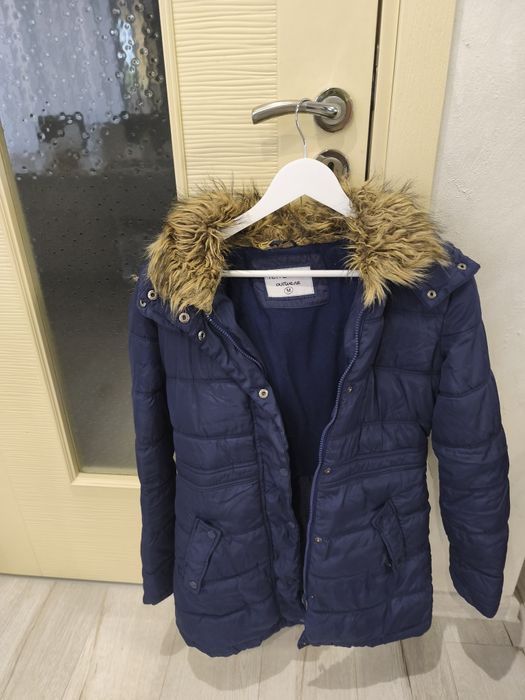 Дамско зимно дълго яке.