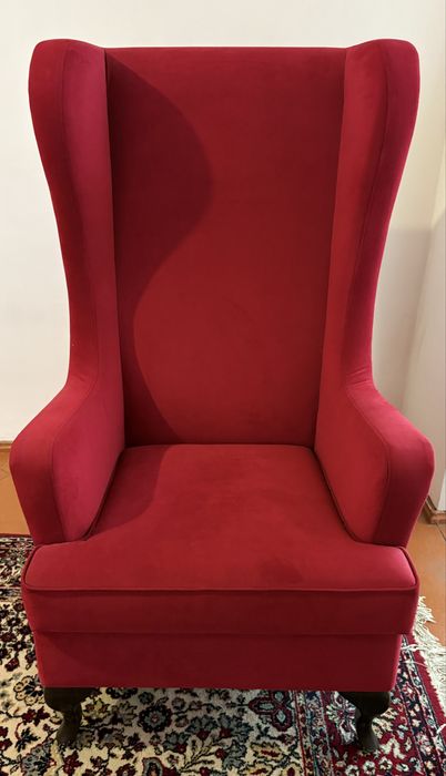 Кресло красное для офиса