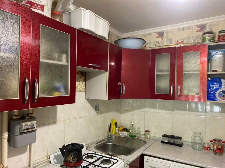 Продам кухонный гарнитур срочно