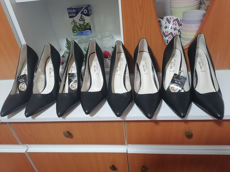 Pantofi damă noi (4 perechi) - (mărimea 41)