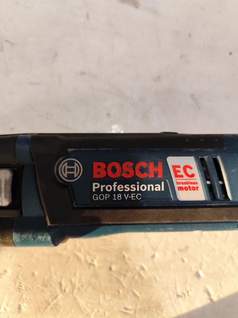 Безчетков акумулаторен мултитул Бош Bosch GOP 18 V-EC + 4Ah