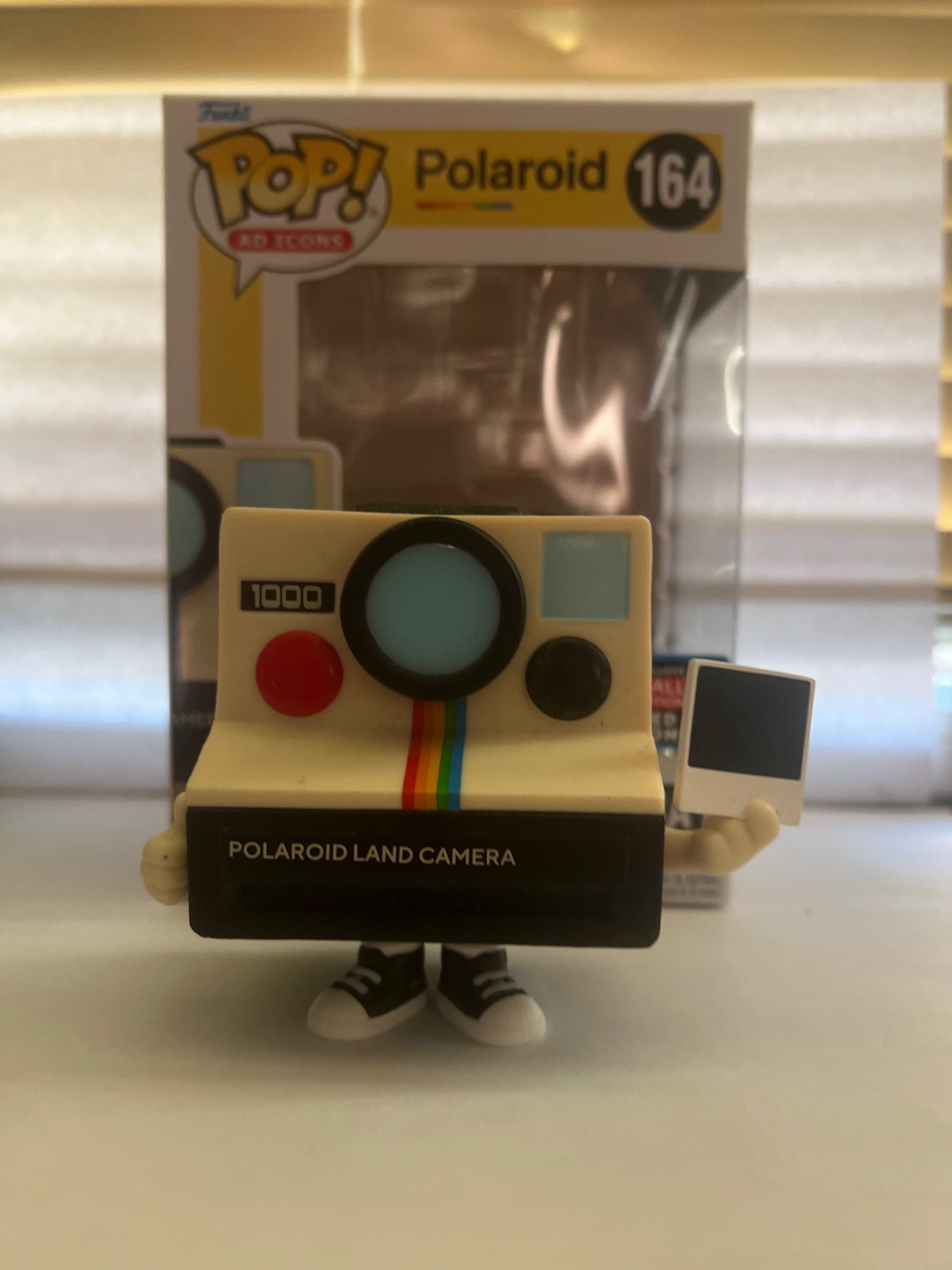 Funko pop фигурка на Polaroid camera(164)