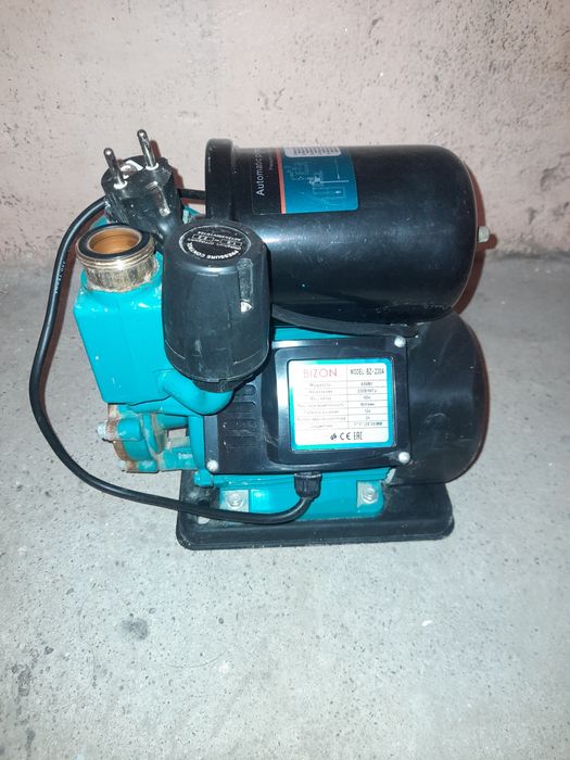 Водяной насос    .