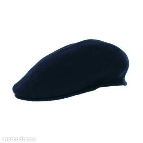 sapca unisex bleumarin cu eticheta