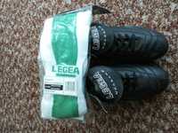 нови футболни обувки Legea + калци