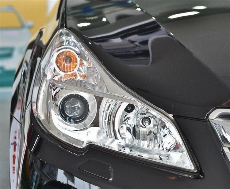 Стекла фар Subaru outback 10-14г.(Субару аутбек)