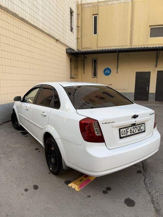 Продам Лачетти 1,8 автомат