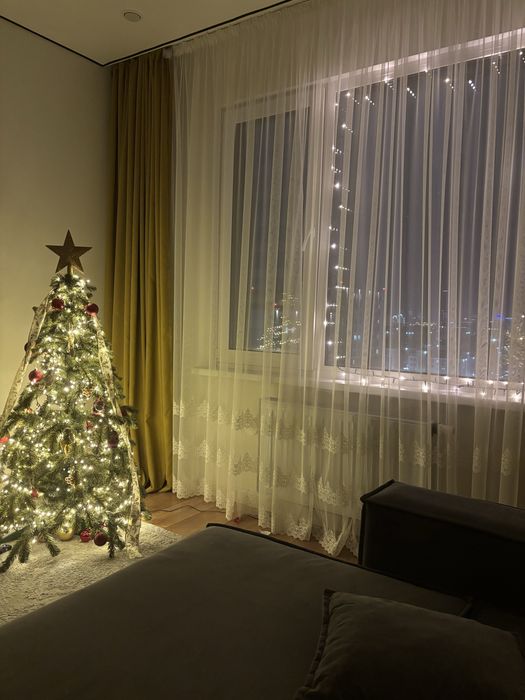 Продам елку искусственную