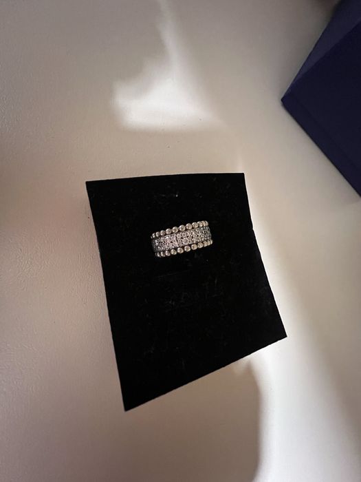 Inel cu pietricele pandora !