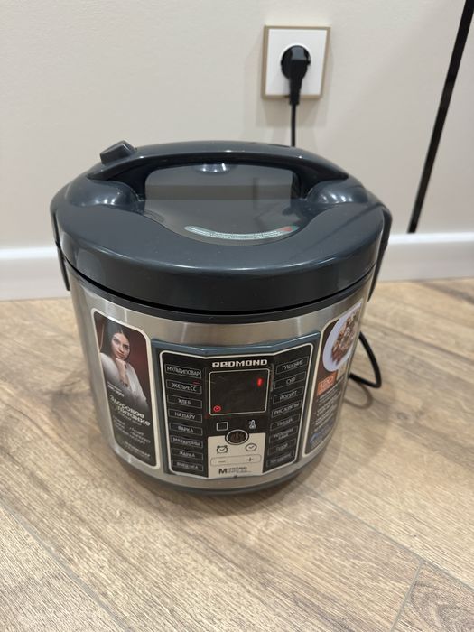 Мультиварка Redmond