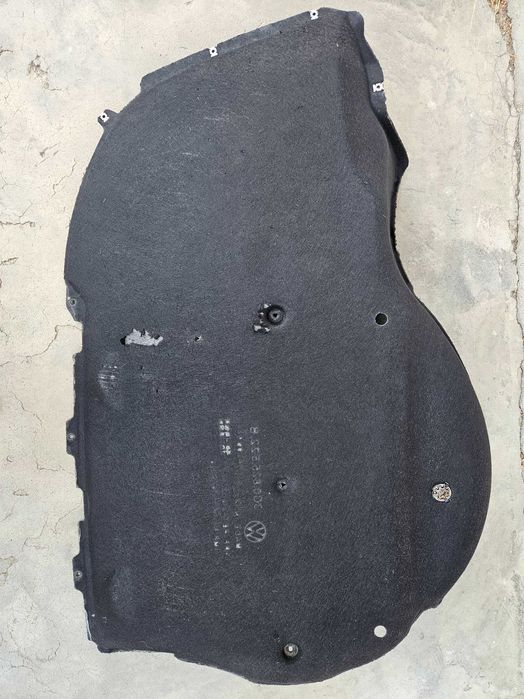 Оригинална предпазна кора под резервната гума за VW Arteon