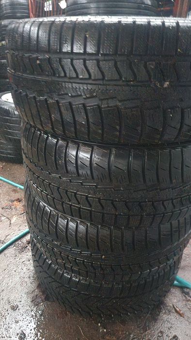 195 50 15 Vredestein 4 anvelope iarna ca noi