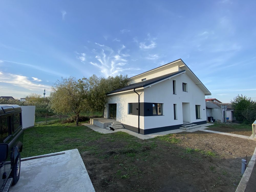 Proprietar: Casa de vânzare ,racordata la toate utilitatile !