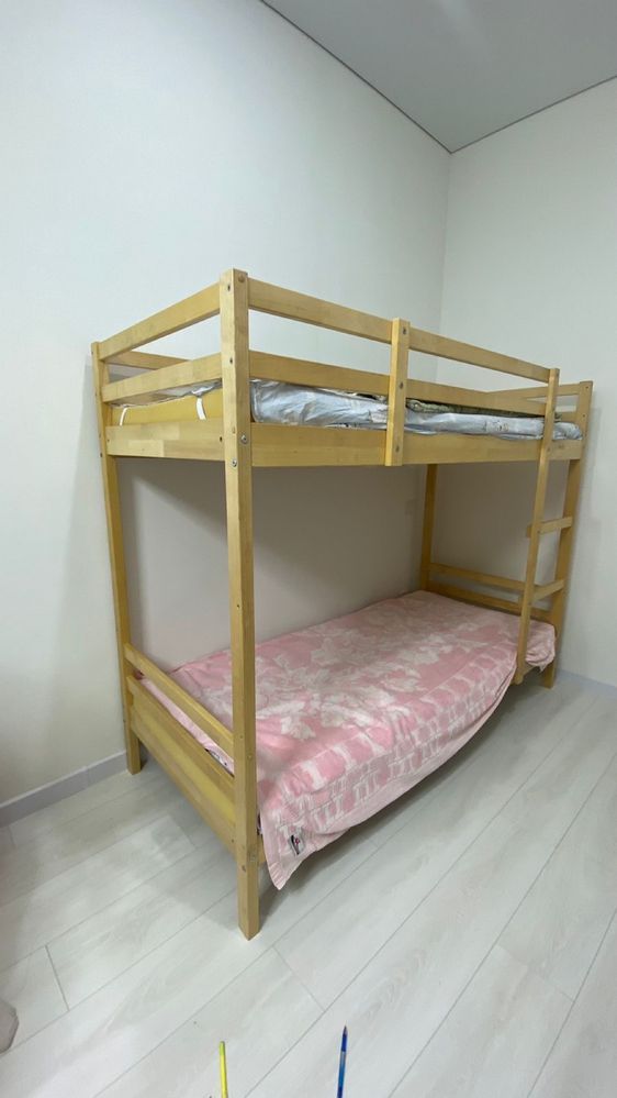 Продам двухъярусную кровать