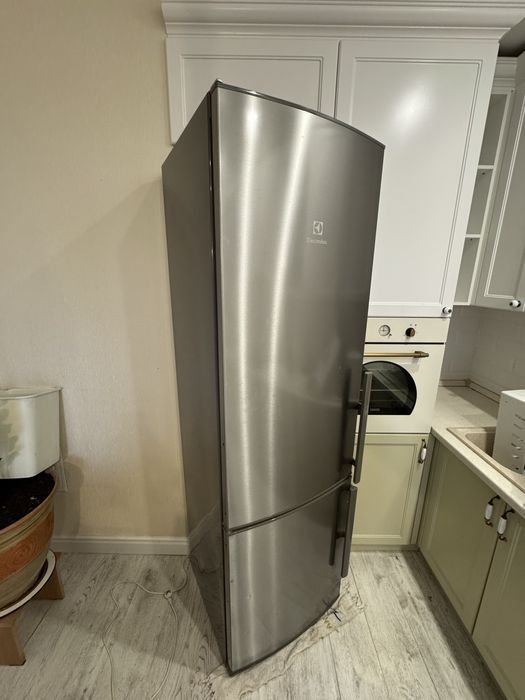холодильник Electrolux