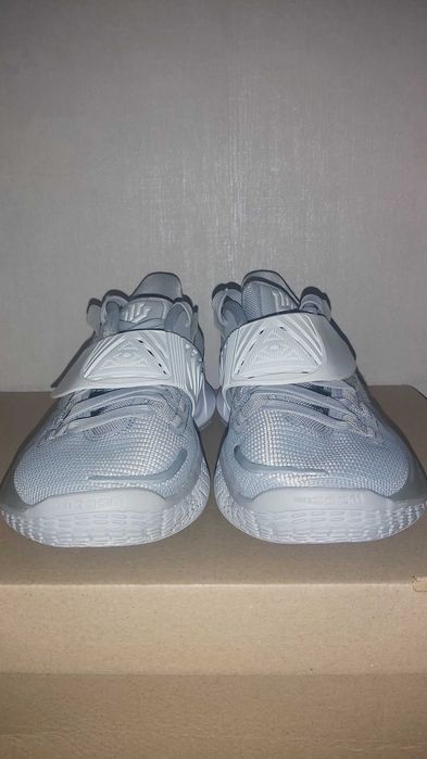 Nike Kyrie Low 3 TB - Номер 38.5