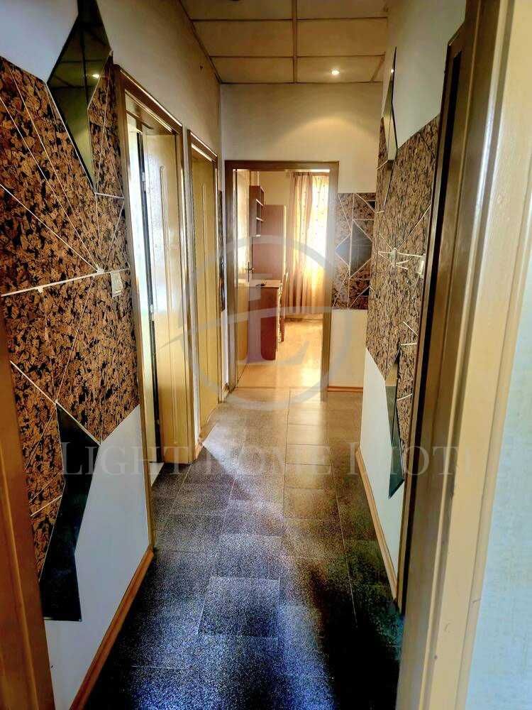 Продава се Тристаен апартамент в Пловдив, Център - 92 кв.м за 1490 €/кв.м - Снимка #9