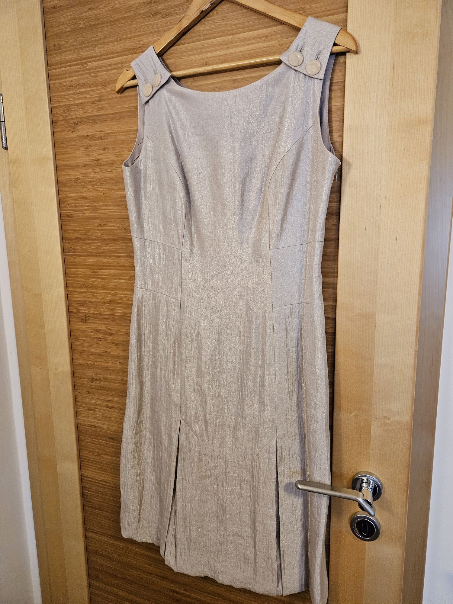 Rochie aurie tip gogosar