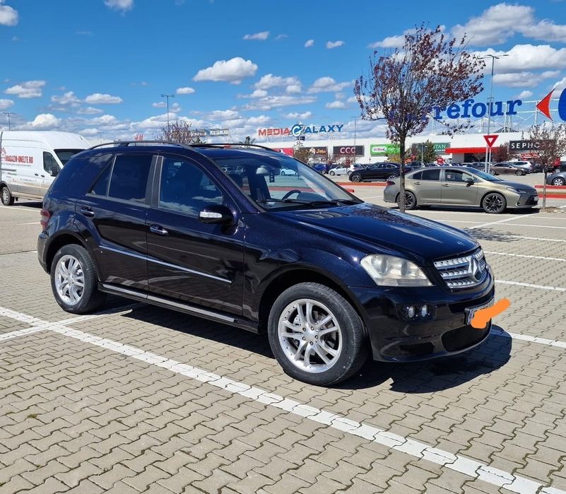 Vând Mercedes Benz