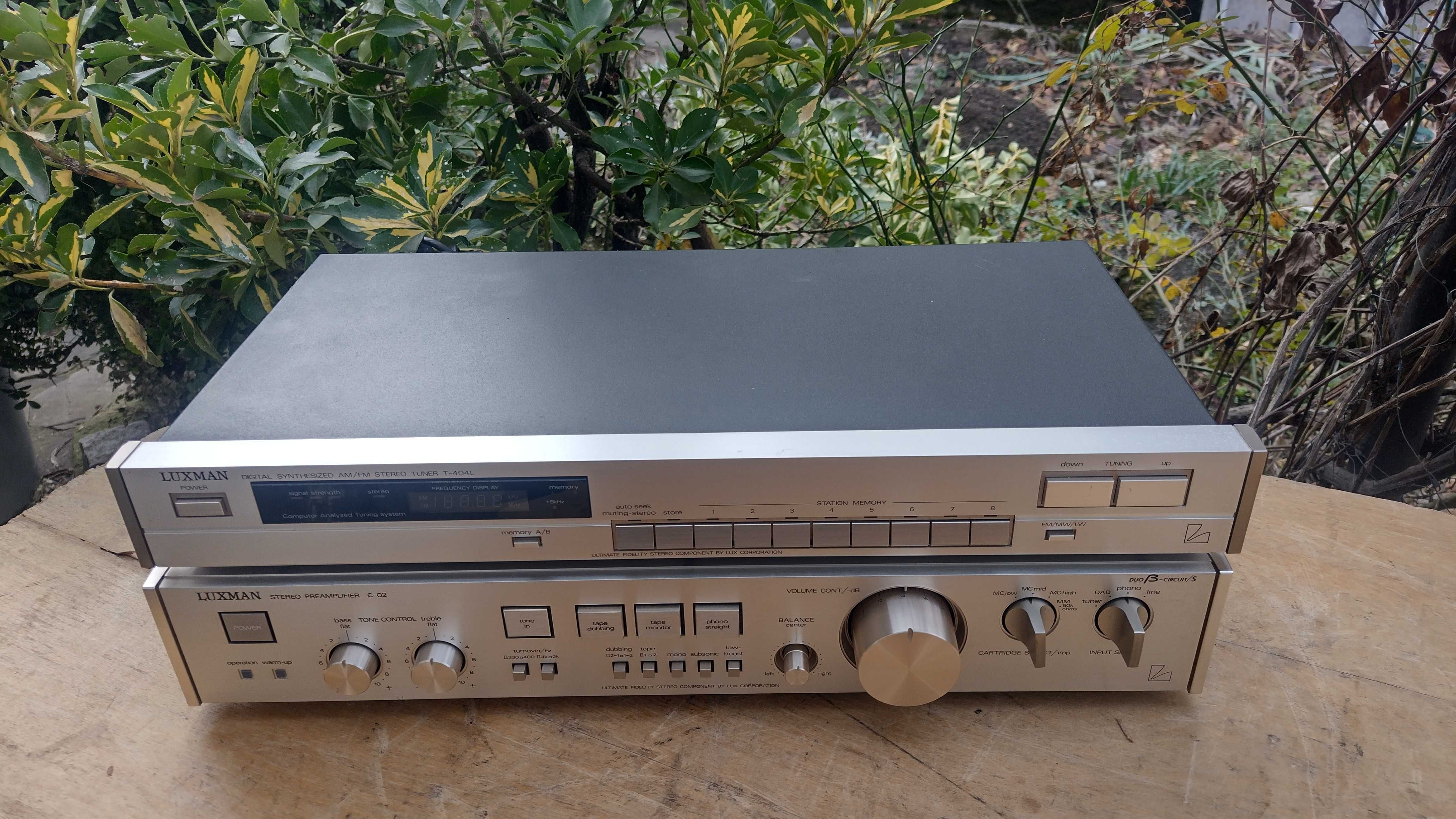 Luxman C-02 Pre-Amplifier и Luxman Tuner T-404L