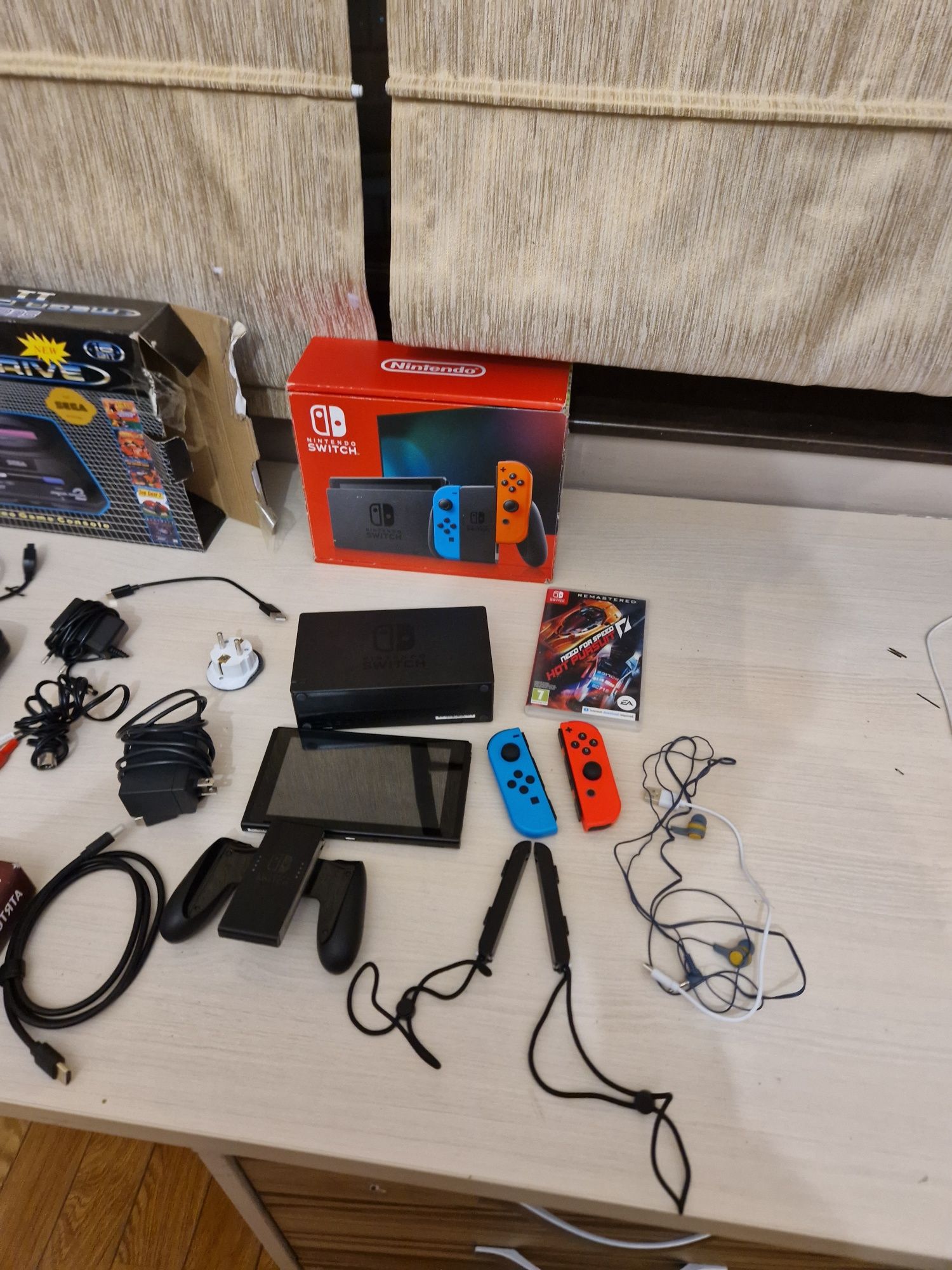 Обмен Switch 1 + Mega Drive 2 с доплатой на Switch 2 (срочно)