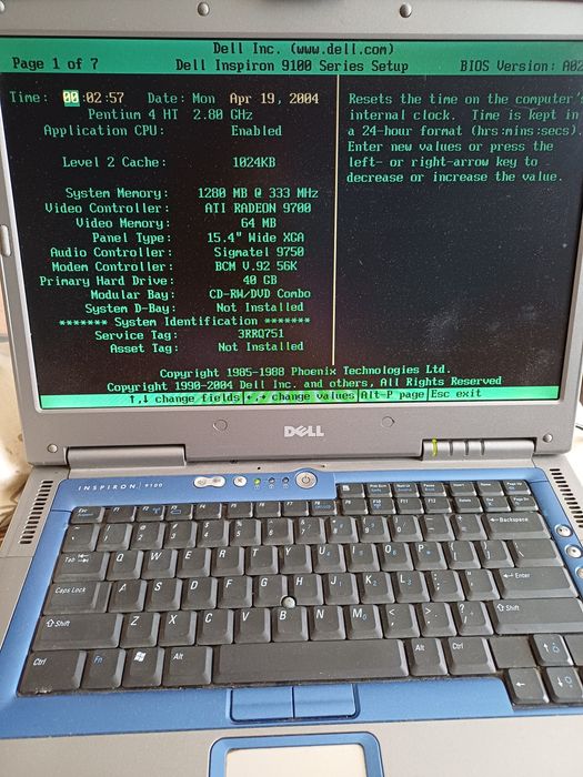Стар работещ Лаптоп DEEL inspiron 9100