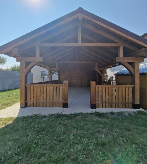 Meseriași în domeniul foișoarei cabane