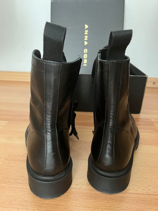 Ghete piele Anna Cori