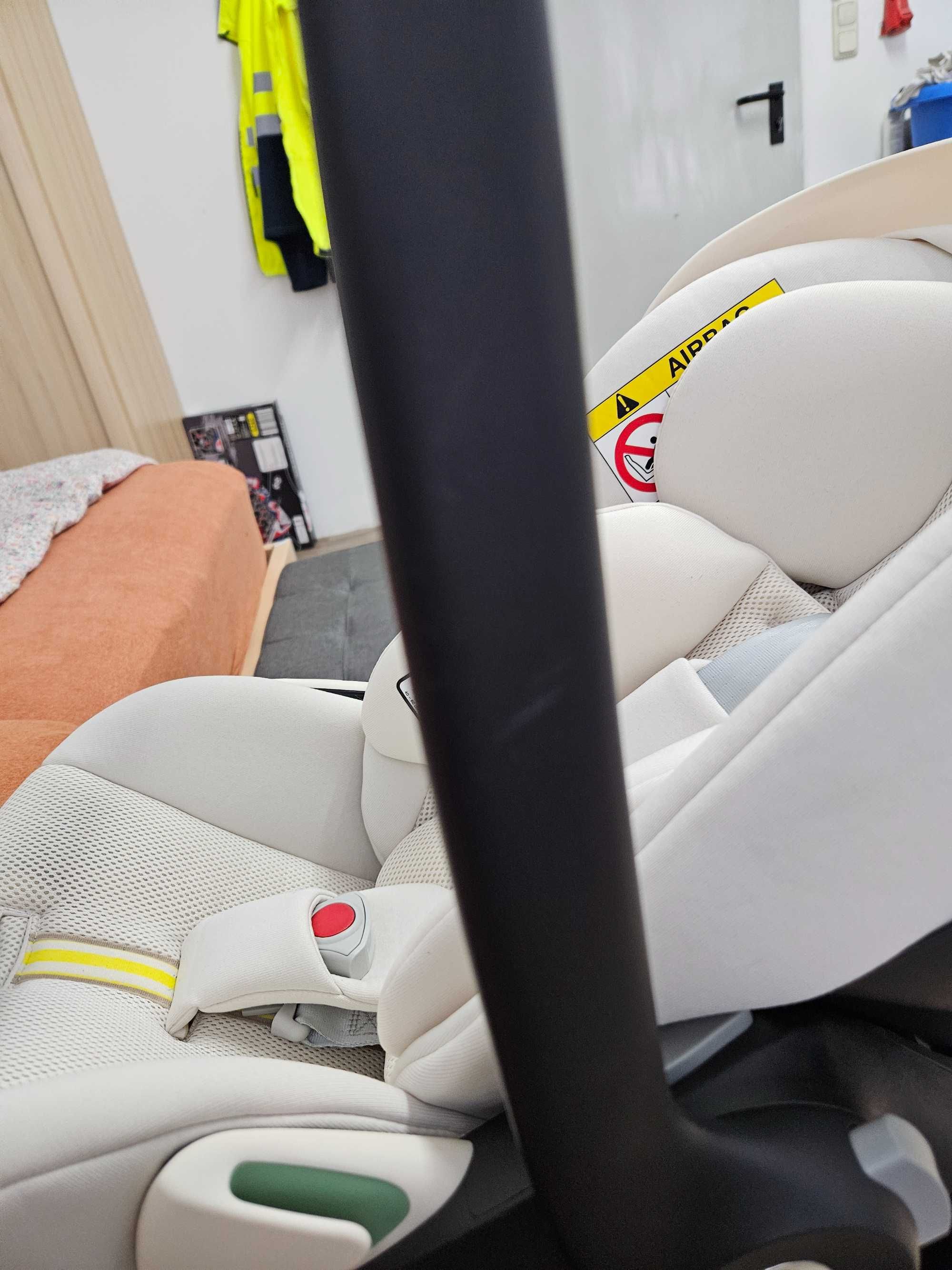 Cybex Cloude i-size + Isofix
