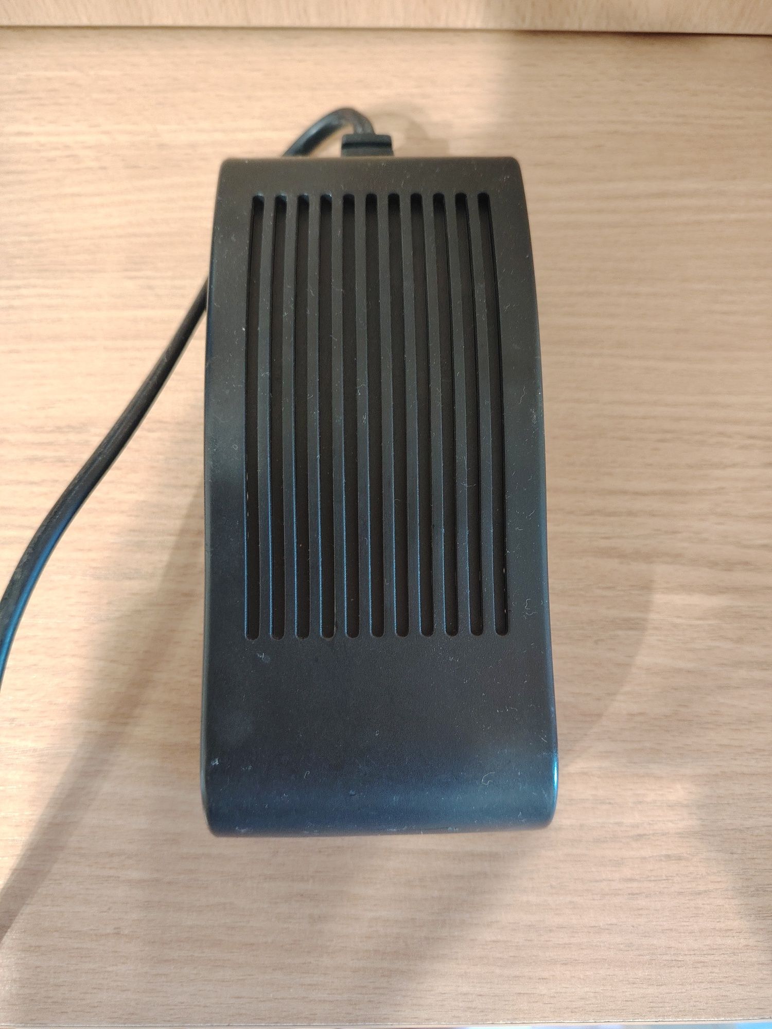 Адаптер за хладилна чанта 230/12v.