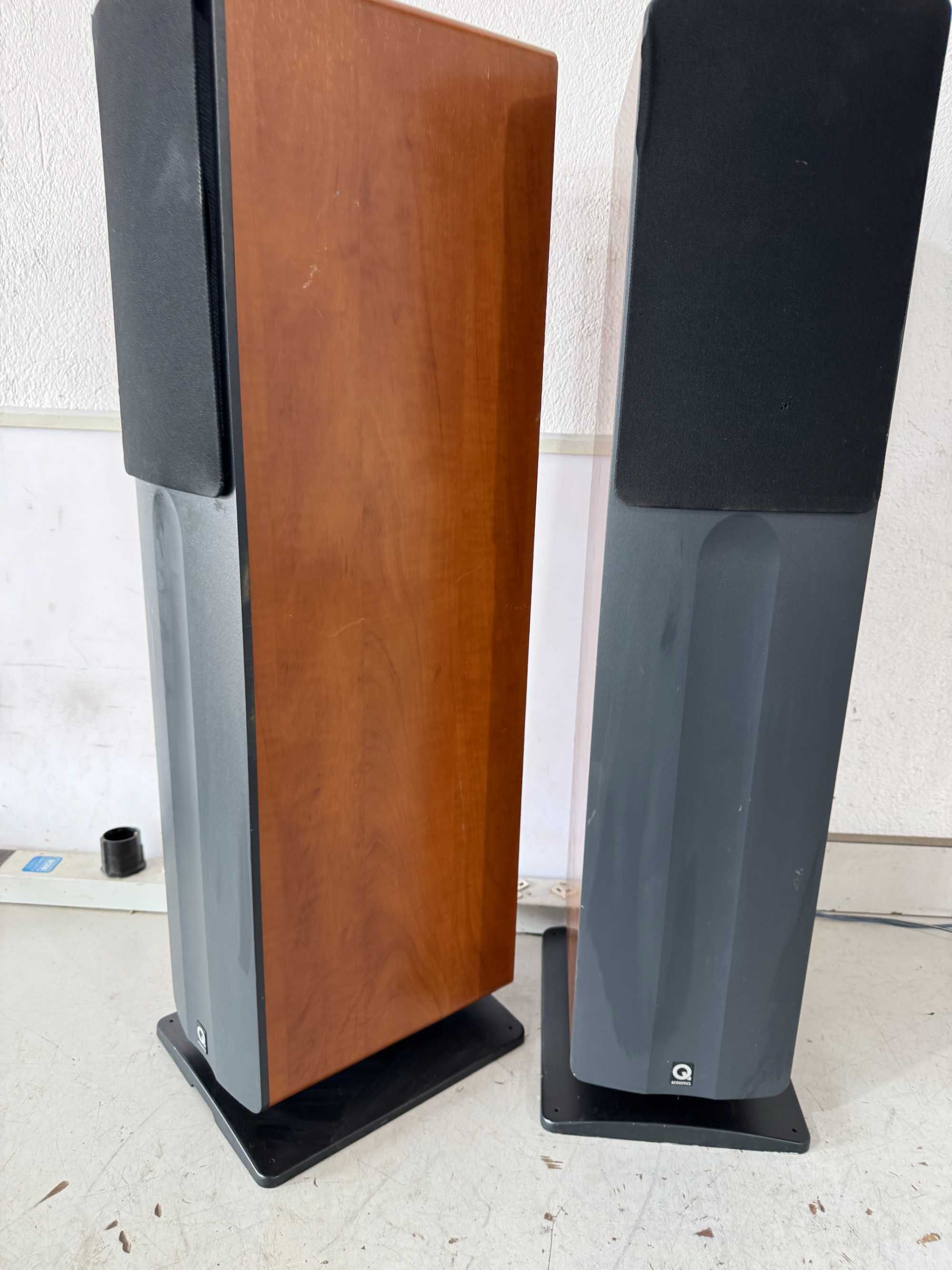 Тонколони - Acoustics 1030