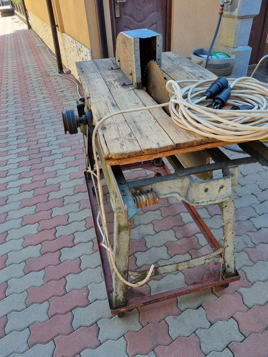 Vând circular mobil cu masă culisantă