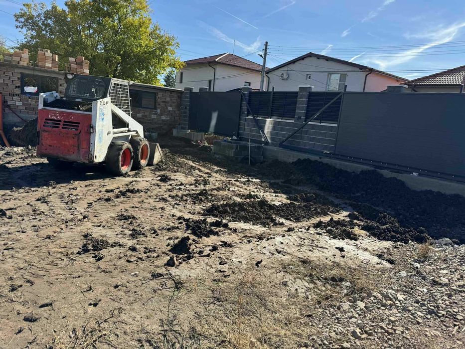 Услуги с Бобкат/Насипване/Подравняване