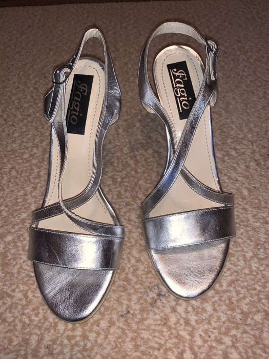 Pantofi din piele de ocazie cu toc