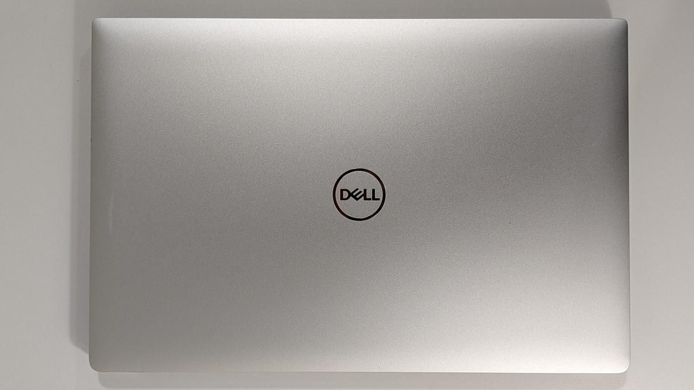 Dell XPS 7590 15.6'' OLED 3840x2160 i7-9750H 16GB 512GB SSD GTX 1650