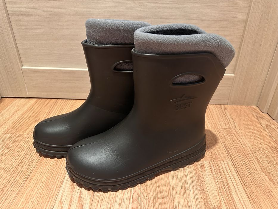 Резиновые сапоги, утепленные