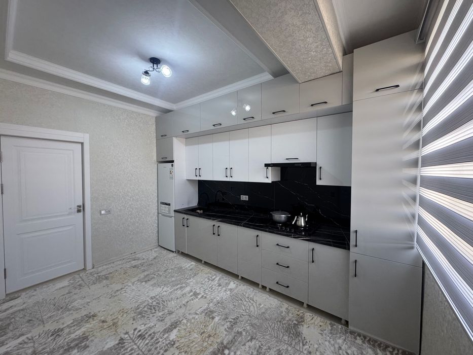 Toshken sh Yashnabod t Qoyliq bozoriga 200 metr  Farg’ona yo’li 100 m