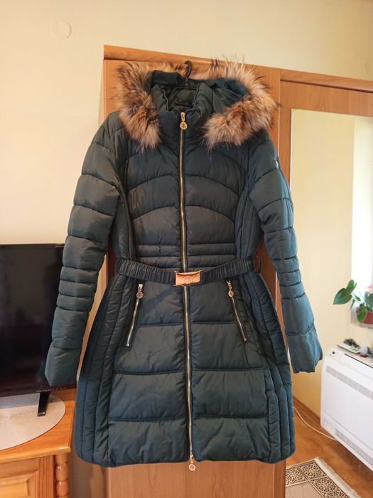 Дамско зимно яке с естествен пух