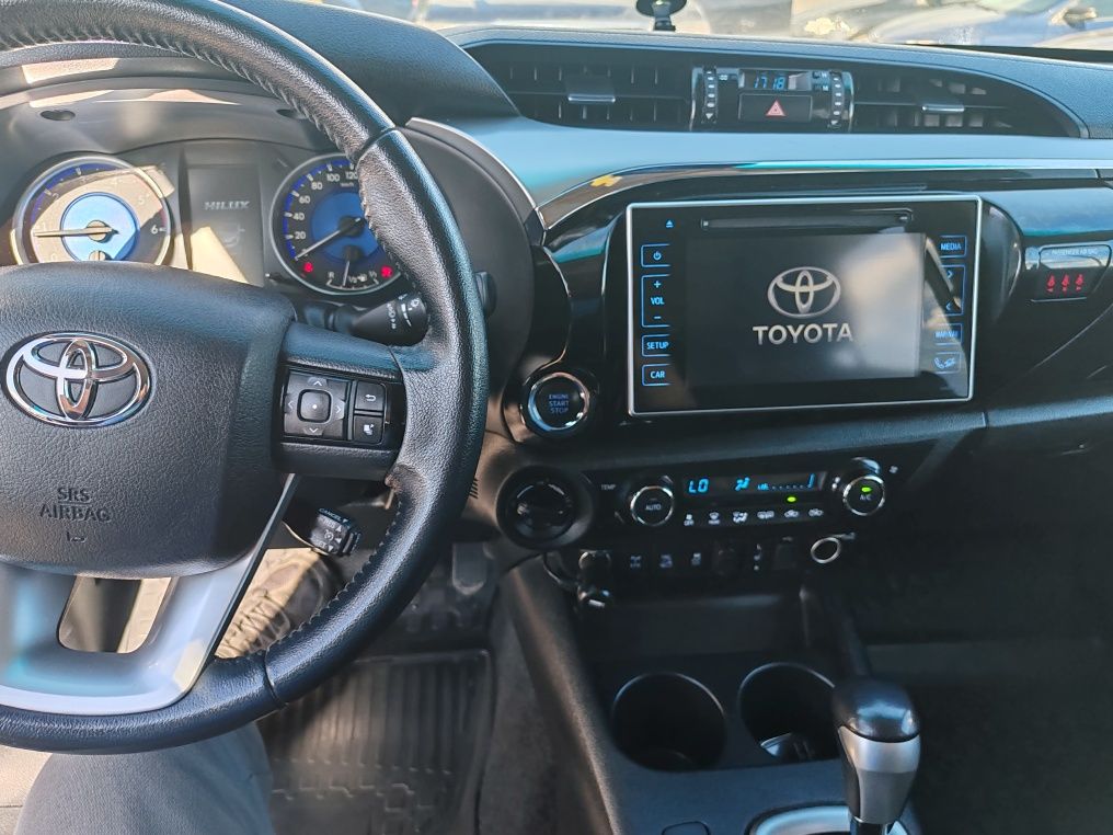 Toyota Hilux 2.4 Automatic