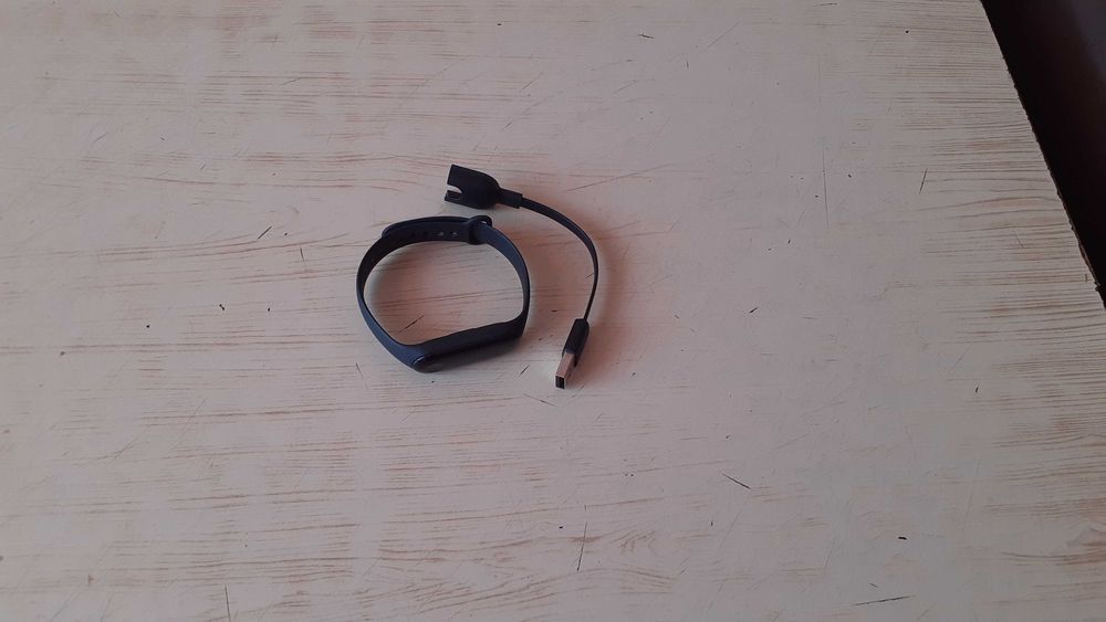 Продам смарт-браслет водонепроницаемый Mi Band 3 (сделано в КНР)