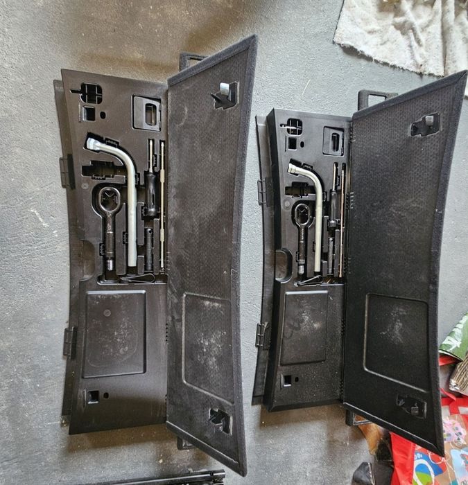 Cric ,cheie,carlig remorcare gama wag ,mercedes, audi,opel