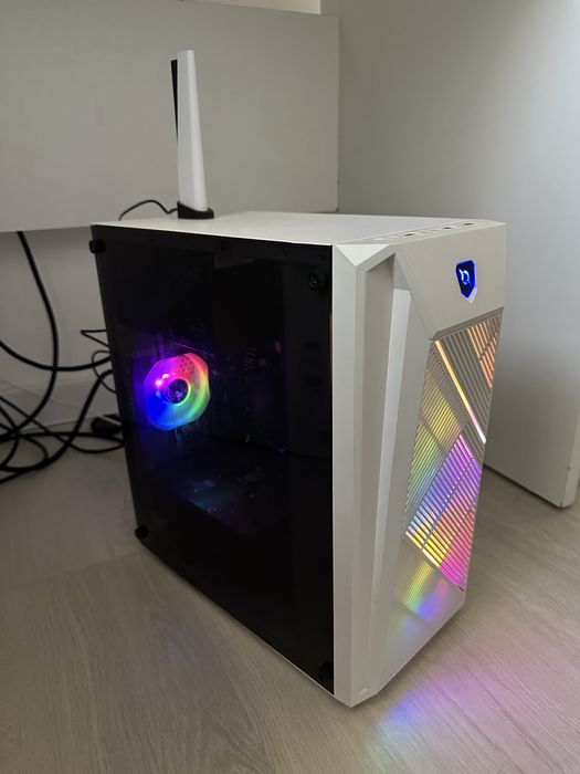PC Gaming - i5-12400F, RX 6650XT, 32GB DDR4 + MONITOR ALIENWARE 240Hz