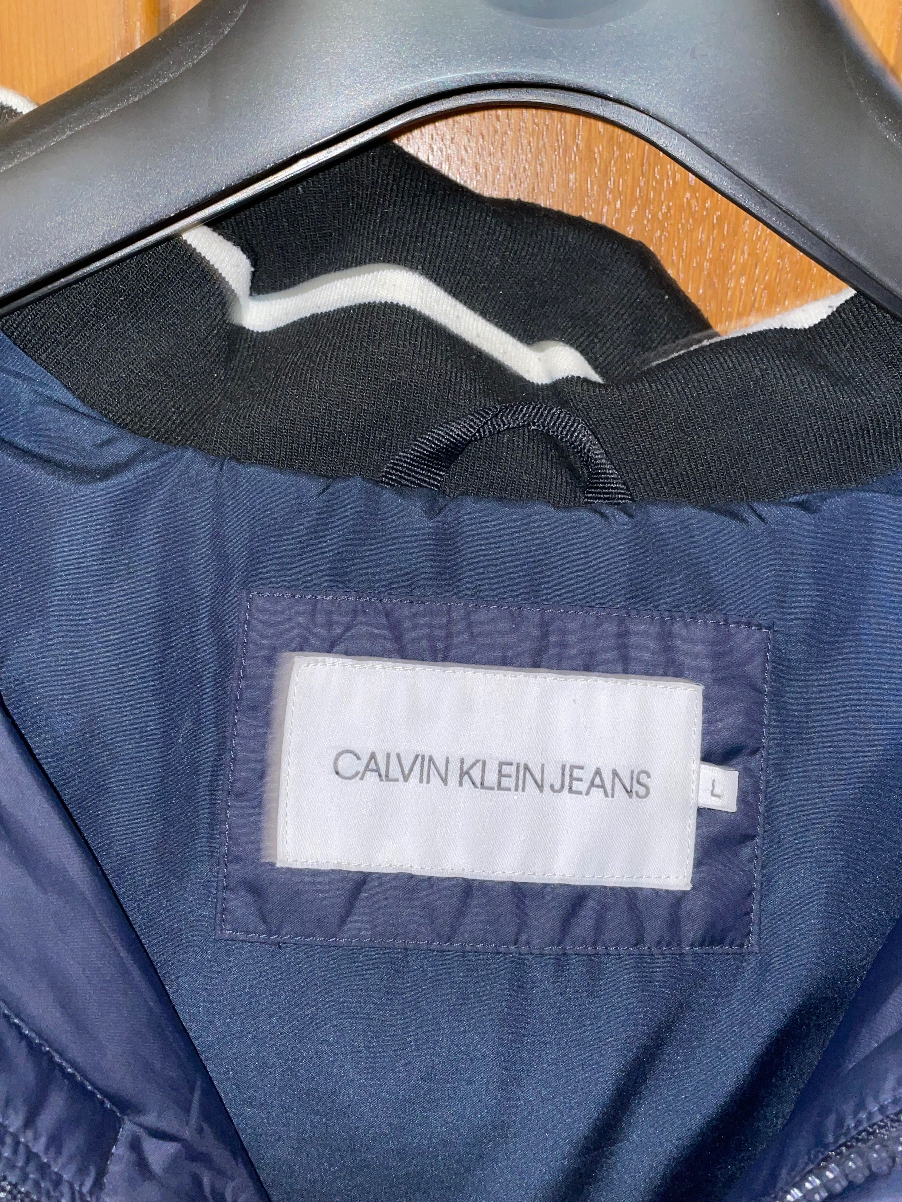 Оригинално зимно яке Calvin Klein Jeans